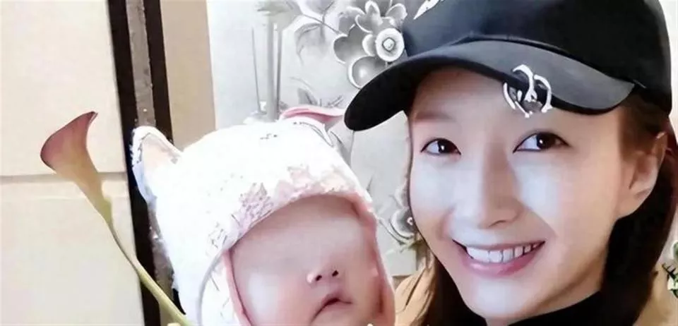 江疏影海外产子风波升级，遭正房儿子当众羞辱？