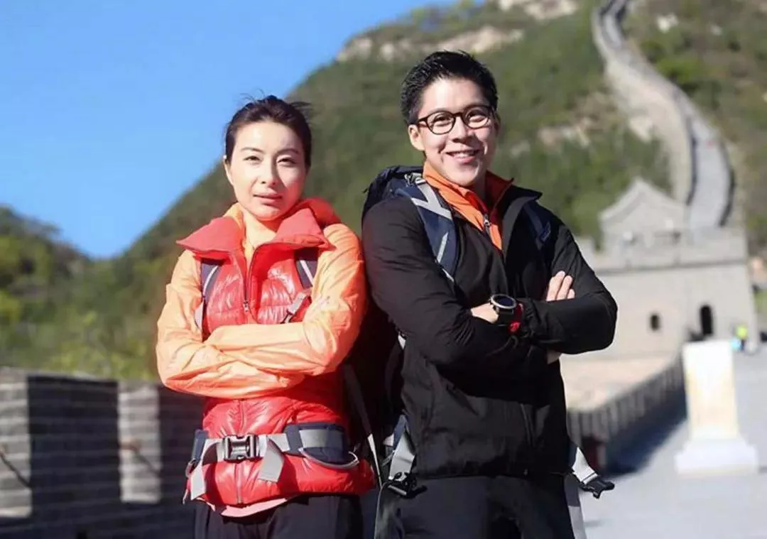 霍启刚被怀疑接班人地位不稳，对弟弟婚事态度微妙