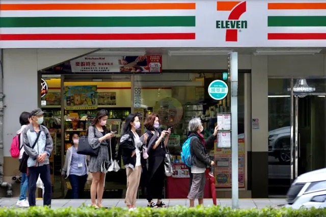 受致癌食油影响的产品,包括联华食品代工的多款7-11鲜食如饭团,7-11表示已将疑虑批号商品完全下架。
