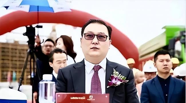 她是密春雷前妻,独居崇明岛养龙凤胎 她是密春雷前妻,独居崇明岛养龙凤胎