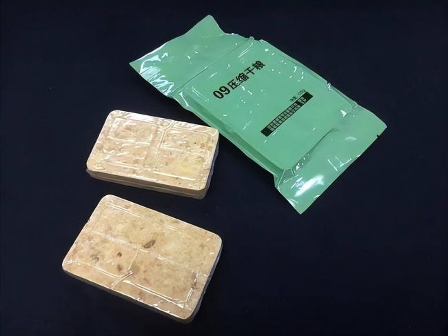 中国压缩饼干吃一块顶一天 拿什么做到 中国压缩饼干吃一块顶一天 拿什么做到