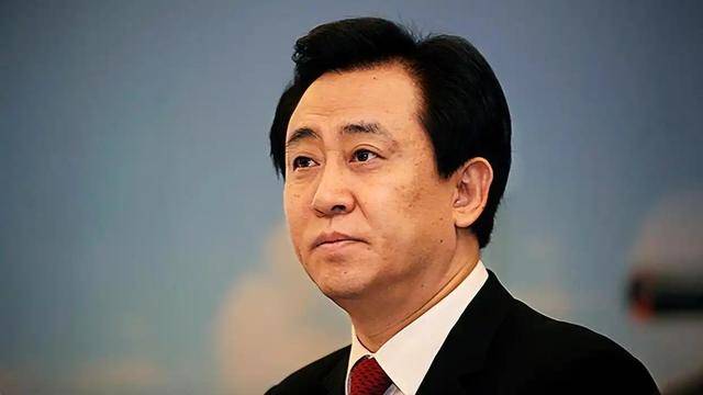 许家印有多狂,从他的名片就能看出 许家印有多狂,从他的名片就能看出