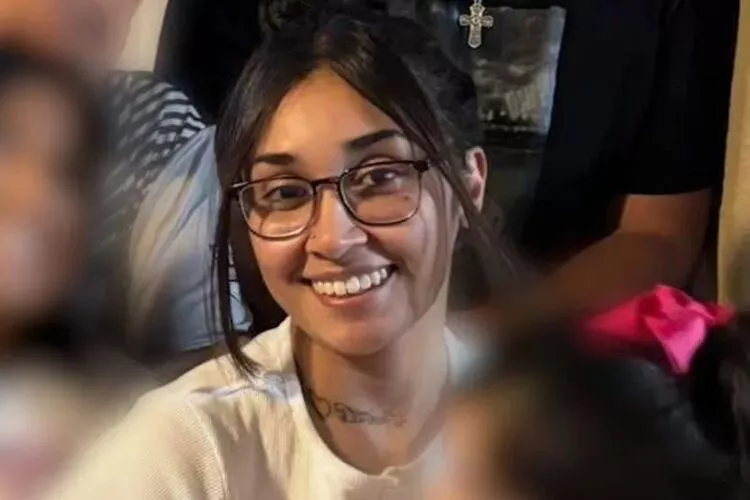 嚣张!五孩妈当街被刺死 美19岁女子被捕时竟笑了